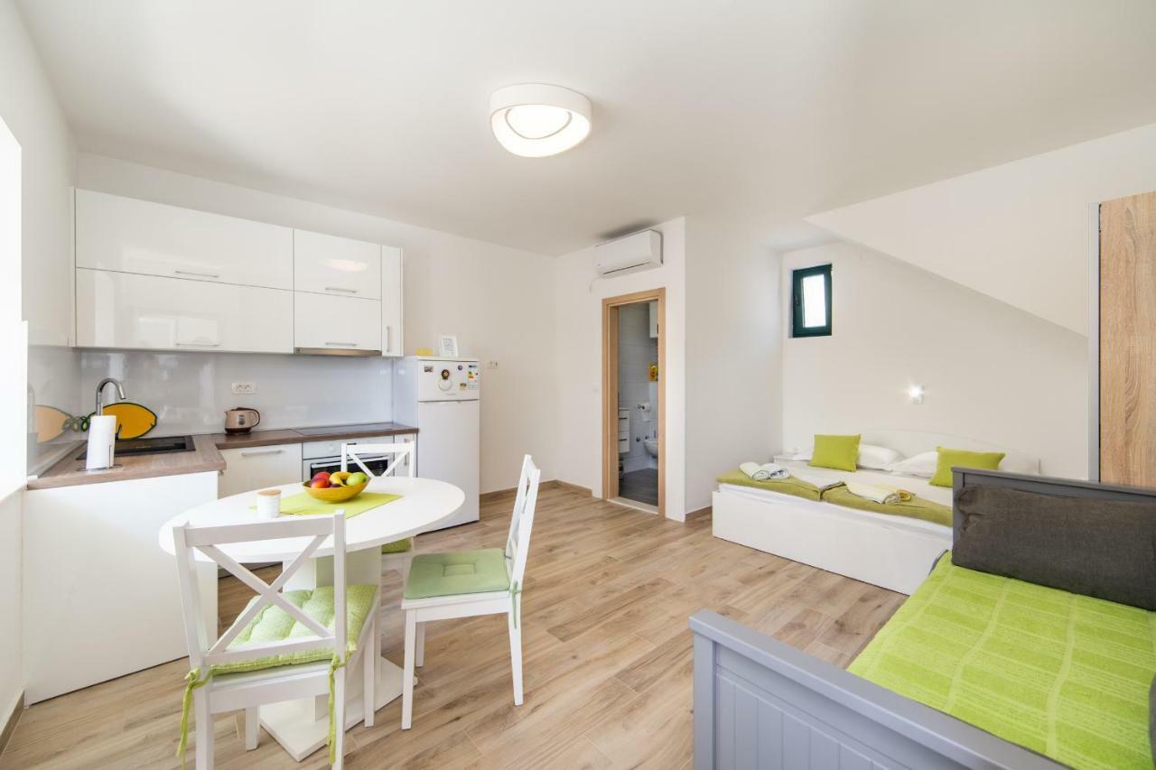 Apartmani Ujdur Gradac  Zewnętrze zdjęcie